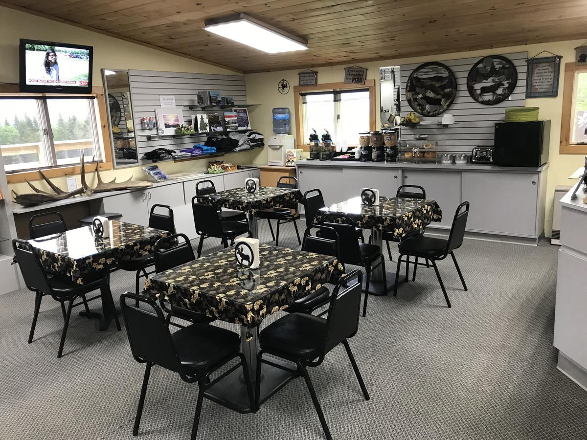 Kineo View Lodge Greenville Bagian luar foto